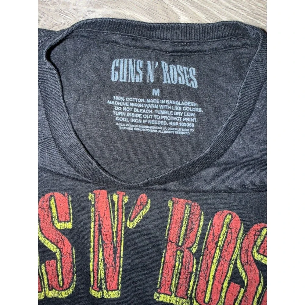 Guns N Roses GNR Cross Skulls Vintage Retro Band T-Shirt Medium
